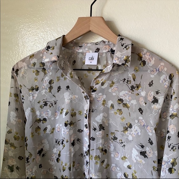 - Cabi | Matinee Floral Blouse - Picture 3 of 8